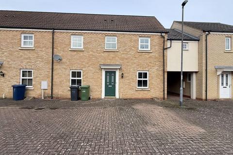 3 bedroom terraced house to rent, Meadow Rise, Hinchingbrooke Park, Huntingdon