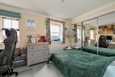 108 Avington Way, Sherfield On Loddon, Hook, RG27 0FN