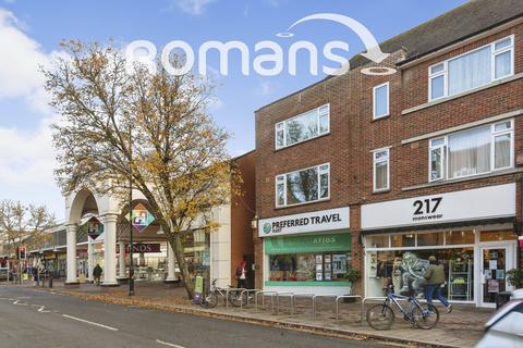 2 bedroom maisonette to rent, Fleet Road Fleet