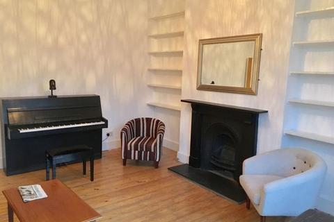 1 bedroom apartment to rent, Cazenove Road, N16