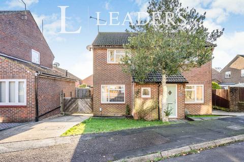 2 bedroom semi-detached house to rent, Lysander Way, Waterlooville