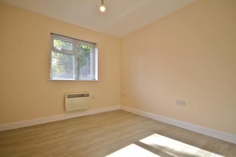 2 bedroom bungalow to rent, The Old Bakery Courtyard, Bracknell