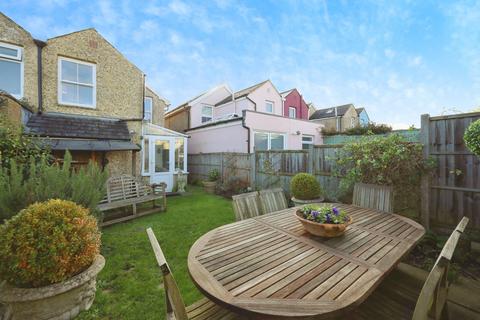 2 bedroom cottage to rent, Queens Road, Bembridge