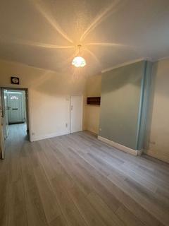 2 bedroom terraced house to rent, Grasmere Street, Leicester