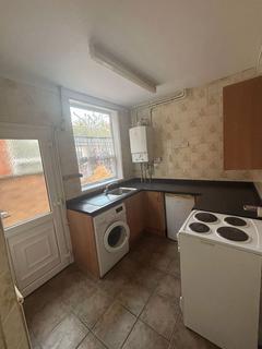 2 bedroom terraced house to rent, Grasmere Street, Leicester