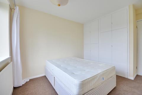 1 bedroom maisonette to rent, St. David Close, Uxbridge, Middlesex UB8 3SE