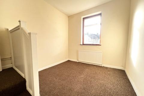 1 bedroom apartment to rent, Southbridge Road