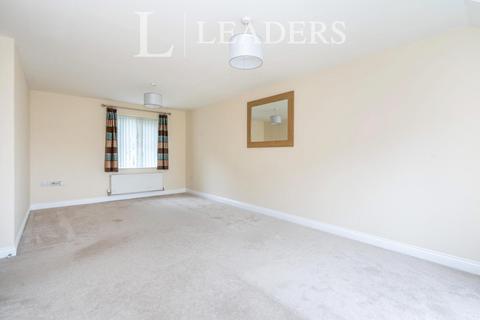 3 bedroom apartment to rent, Highways Road, Compton