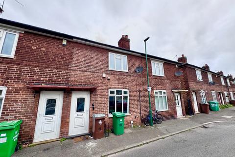 2 bedroom terraced house to rent, Kennington Road, NG8