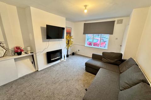 2 bedroom terraced house to rent, Kennington Road, NG8