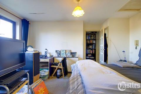 1 bedroom apartment for sale, Isabella Close, Southgate, N14