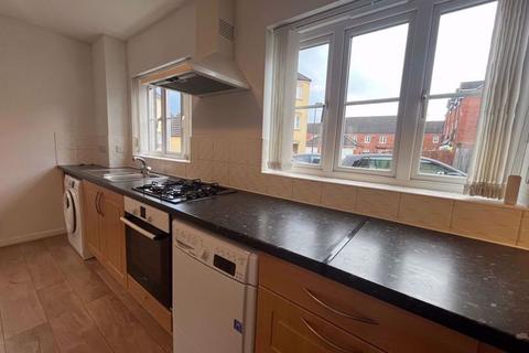 2 bedroom apartment to rent, Shepherds Walk, Bristol