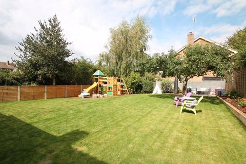 4 bedroom detached house for sale, Oast View, Tonbridge TN12