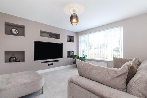 3 bedroom semi-detached house for sale, Pear Tree View, Bedford MK42