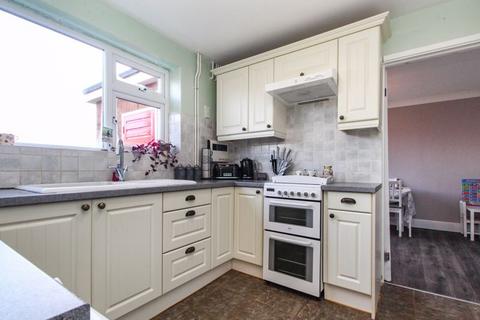 3 bedroom semi-detached house for sale, Pear Tree View, Bedford MK42