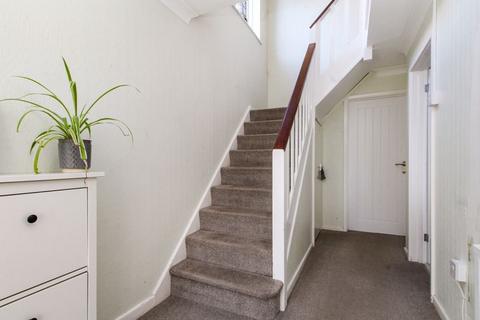 18 Pear Tree View, Elstow, Bedford, MK42 9YR