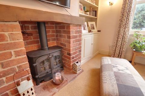 2 bedroom cottage for sale, Shop Lane, Stafford ST19