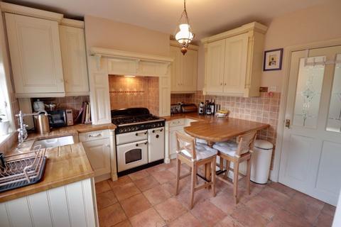 2 bedroom cottage for sale, Shop Lane, Stafford ST19