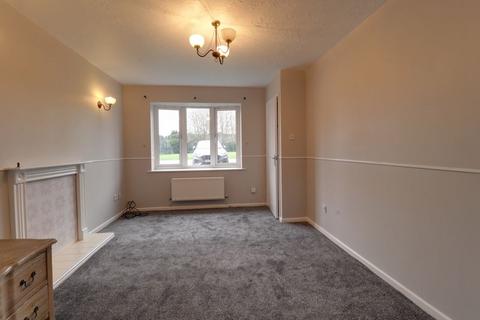 3 bedroom townhouse to rent, Lyric Close, Stafford ST17