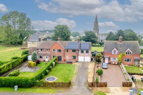 4 bedroom village house for sale, Sproxton Road, Skillington NG33