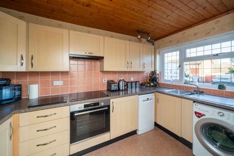 3 bedroom semi-detached house for sale, Coleford Close, Stourbridge DY8