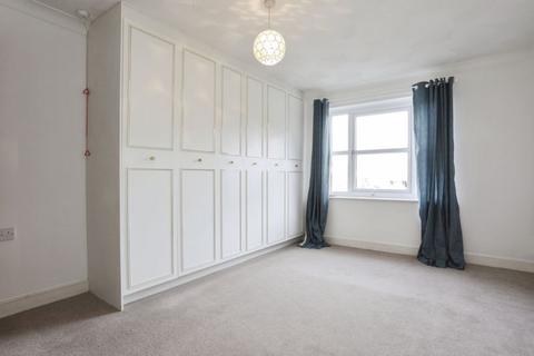 2 bedroom retirement property for sale, Cobbold Road, Felixstowe IP11