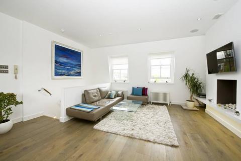 2 bedroom apartment to rent, London W2