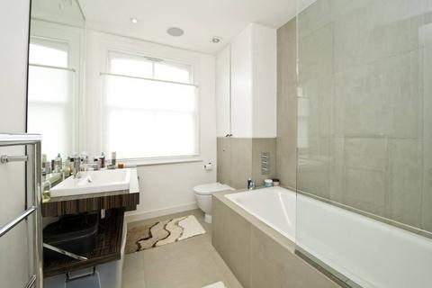 2 bedroom apartment to rent, London W2