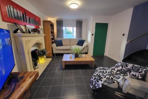 3 bedroom semi-detached house for sale, Chorlton Road, Hulme, Manchester. M15 4AR