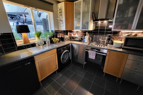 3 bedroom semi-detached house for sale, Chorlton Road, Hulme, Manchester. M15 4AR