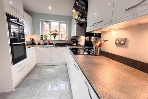 4 bedroom detached house for sale, Walkers Way, Wootton Fields, Northampton NN4