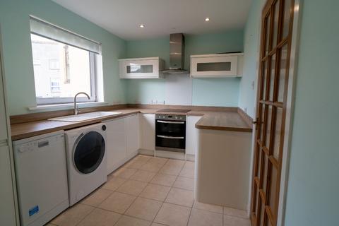 2 bedroom flat to rent, Yarrow Terrace , Dundee DD2