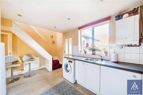 2 bedroom terraced house for sale, Banbury Road, Northamptonshire NN13