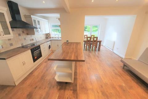 1 Sunridge Avenue, Luton, LU2 7JL