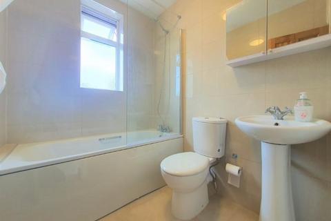 1 Sunridge Avenue, Luton, LU2 7JL