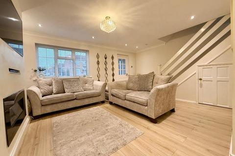 3 bedroom detached house for sale, Blakeney Drive, Warden Hills, Luton, Bedforshire, LU2 7AL