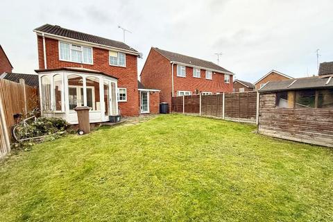 16 Blakeney Drive, Luton, LU2 7AL
