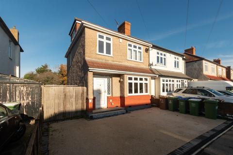 4 bedroom semi-detached house for sale, Newlyn Road, Welling, Kent