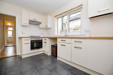 2 bedroom end of terrace house for sale, Manchester Road, Portsmouth PO1