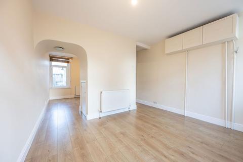 2 bedroom end of terrace house for sale, Manchester Road, Portsmouth PO1