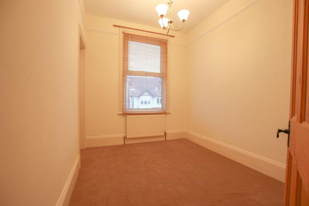 Bedroom 4:
