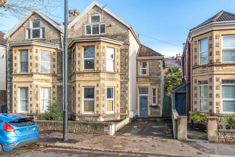 2 bedroom flat for sale, Bristol BS6