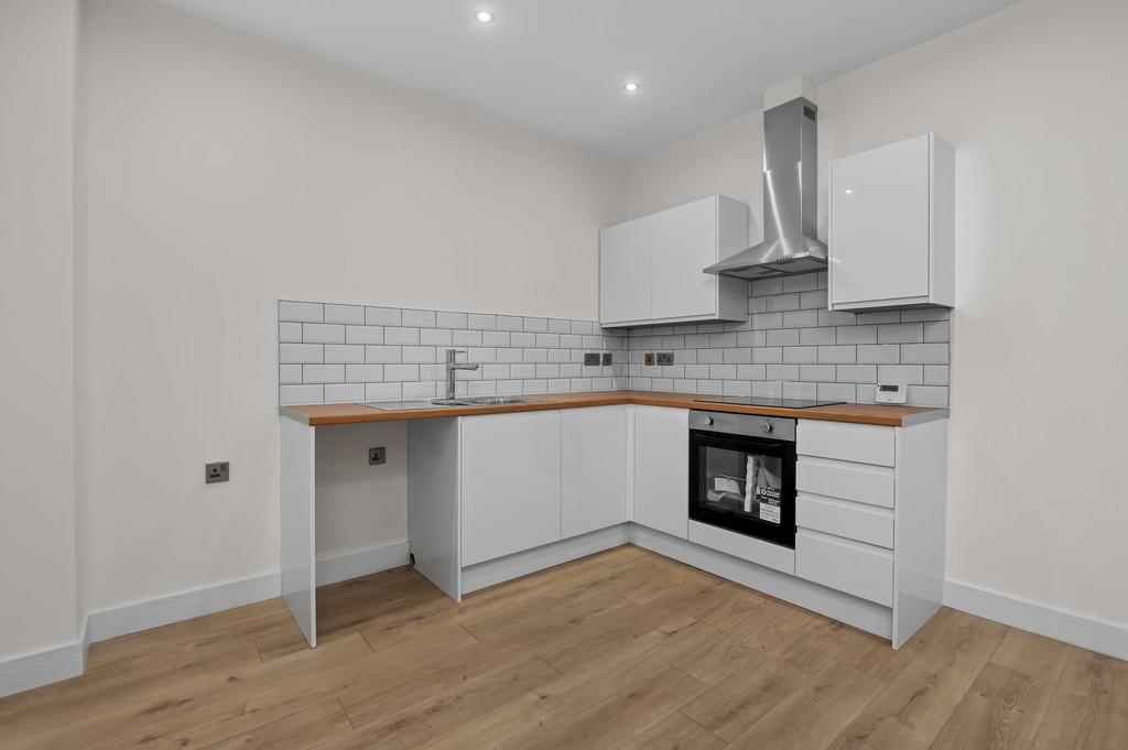 Apartment 4 - Bank Street - In House Property Lett