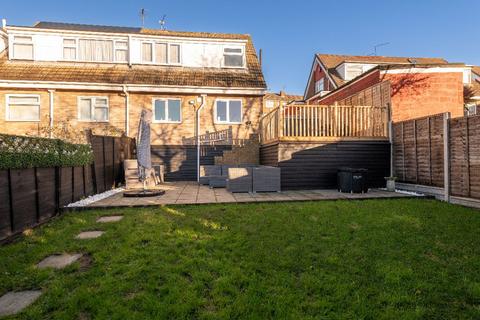 53 Hillshaw Crescent, Rochester, ME2 2PT