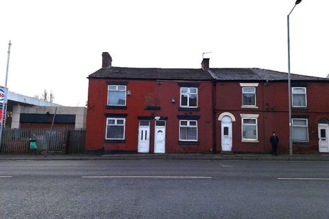 2 bedroom terraced house to rent, Bolton Road, Kearsley, Bolton, BL4