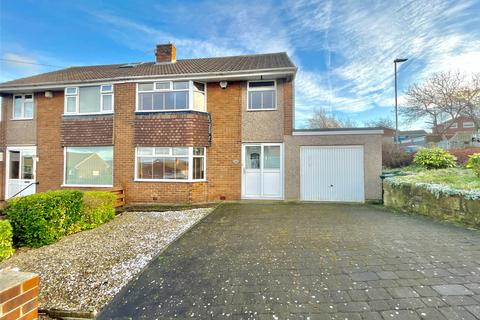 3 bedroom semi-detached house to rent, Lawrence Avenue, Blaydon, NE21