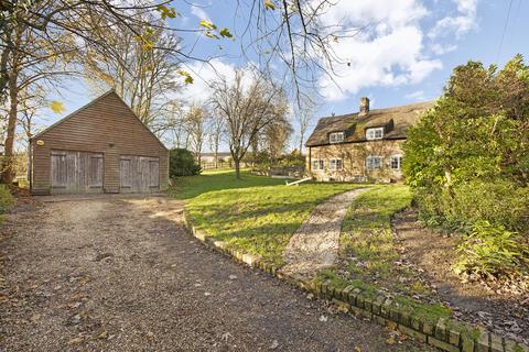 4 bedroom semi-detached house for sale, High Street, St. Neots PE19