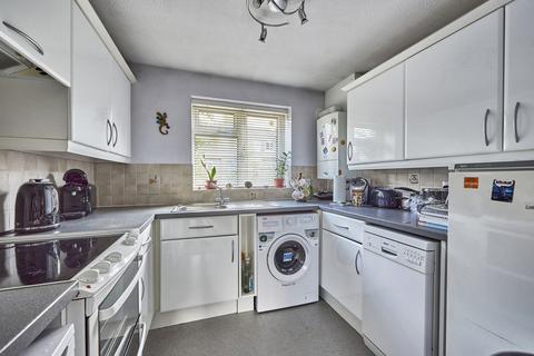 6 Brecken Close, St Albans, AL4 9LF