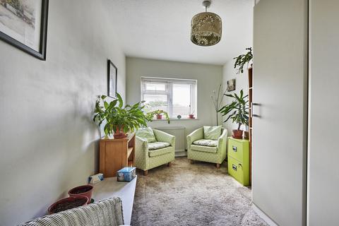 6 Brecken Close, St Albans, AL4 9LF