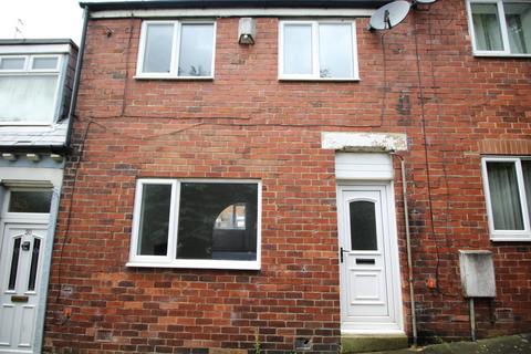 3 bedroom terraced house to rent, Stanley Street, Tyne and Wear DH5